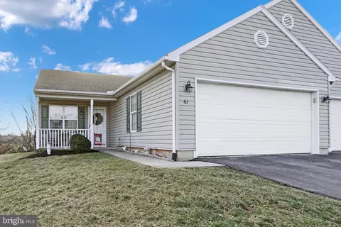 61 Hagarman Dr, York, PA 17408