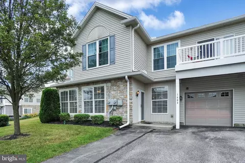 1402 S Marshview Rd #1402, Stewartstown, PA 17363