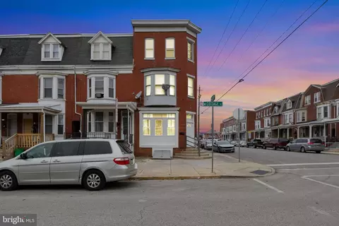 251 W Cottage Pl, York, PA 17401