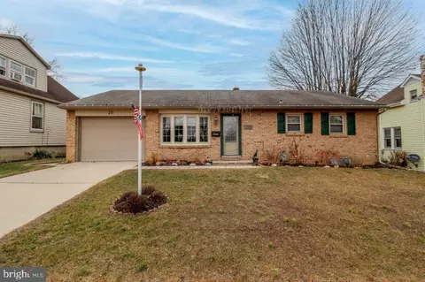 20 Moul Ave, Hanover, PA 17331
