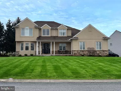 1400 Greenmeadow Dr, York, PA 17408