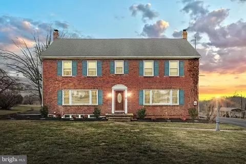 970 Locust Grove Rd, York, PA 17402
