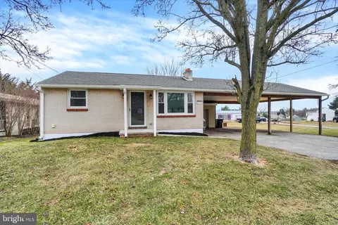 2773 Oakland Rd, Dover, PA 17315
