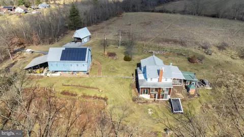 510 Locust Point Rd, York, PA 17406