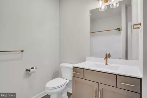 Bath - 880 Shadowbrooke Dr, Dover, PA 17315 photo 1 of 1