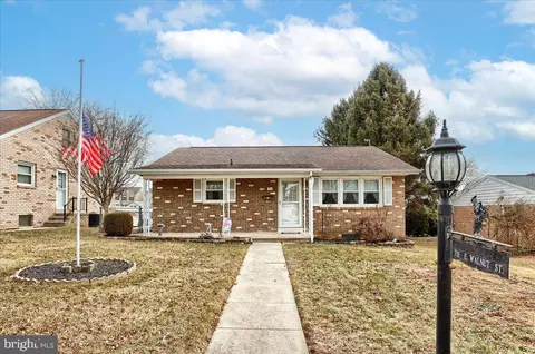 711 E Walnut St, Hanover, PA 17331