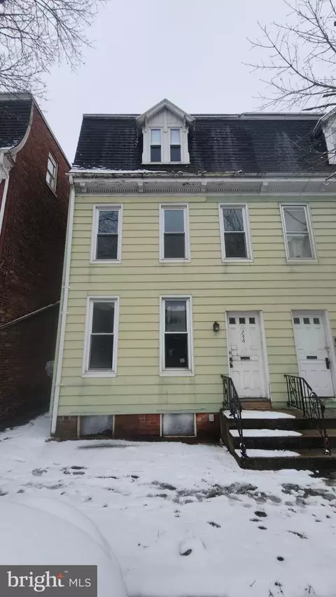 746 W Philadelphia St, York, PA 17401
