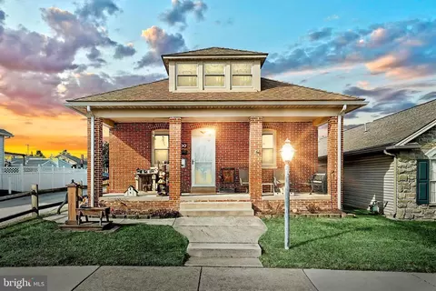30 Moul Ave, Hanover, PA 17331