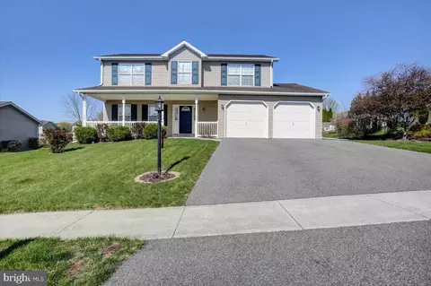 113 Martel Cir, Dillsburg, PA 17019