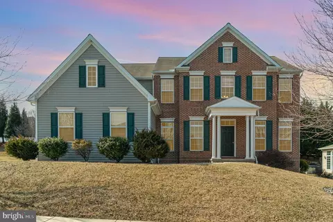 2765 Meadow Cross Way, York, PA 17402