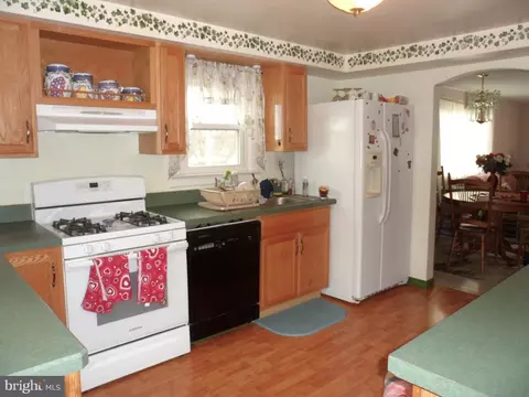 40 2nd St, Windsor, PA 17366 photo 10