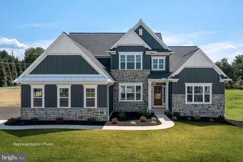 128 Lightfoot Ln, Dillsburg, PA 17019