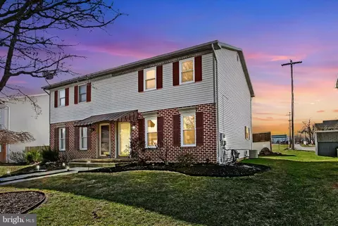 863 Mcallister St, Hanover, PA 17331