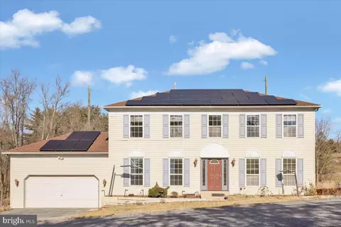 225 Eden Rd, Etters, PA 17319