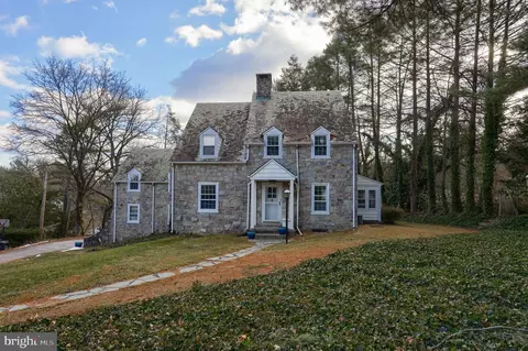 1063 Wyndham Dr, York, PA 17403