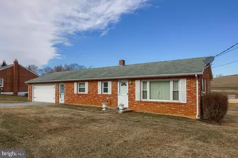 9366 E Springfield Rd, Seven Valleys, PA 17360