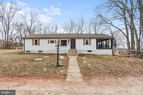 5150 Nursery Rd, Dover, PA 17315