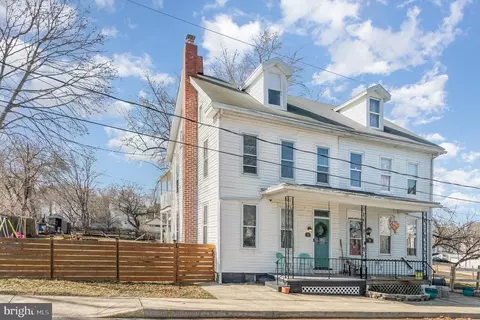 52 Walton St, York Haven, PA 17370