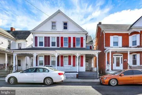 126 E Hanover St, Hanover, PA 17331