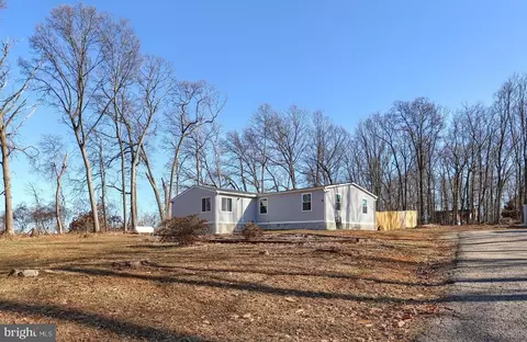 90 Aubel Rd, Delta, PA 17314