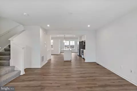 Entry Way - 19 Angus Dr, Hanover, PA 17331 photo 5 of 12