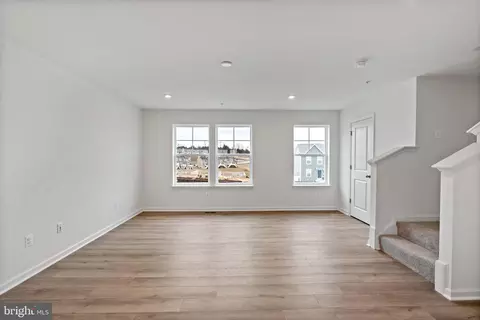 Living - 19 Angus Dr, Hanover, PA 17331 photo 1 of 3