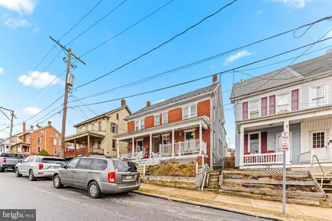 26 S Charles St, Red Lion, PA 17356