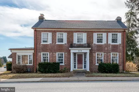 204 W Main St, Dallastown, PA 17313