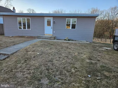 20 Hill St, Hanover, PA 17331