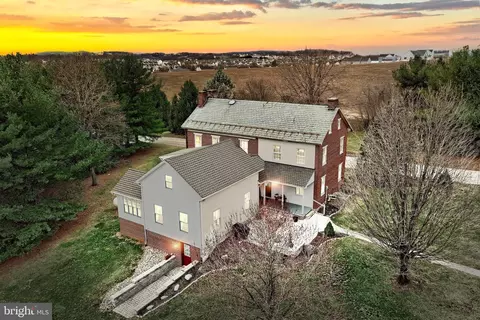 944 Sunnyside, York, PA 17408