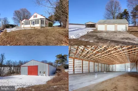 702 Roth Church Rd, Spring Grove, PA 17362