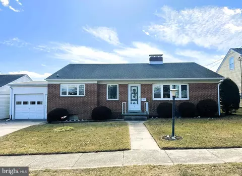 7 Glendale St, Hanover, PA 17331
