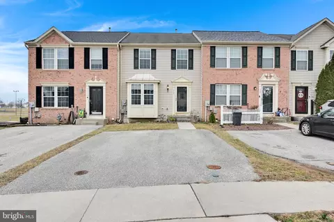 737 Blossom Dr, Hanover, PA 17331