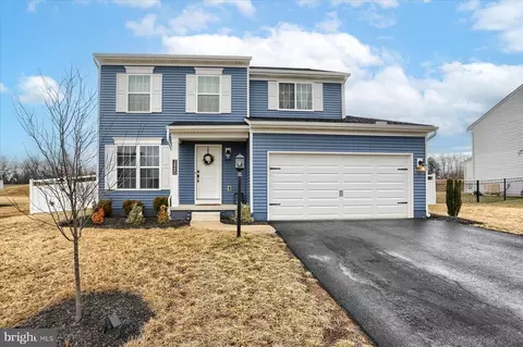 3480 Winter Dr, Dover, PA 17315