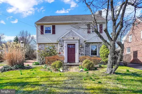 70 Locust Grove Rd, York, PA 17402