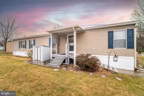 133 Mimosa Dr, York, PA 17402