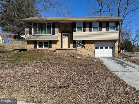410 Hillside Ave, New Cumberland, PA 17070