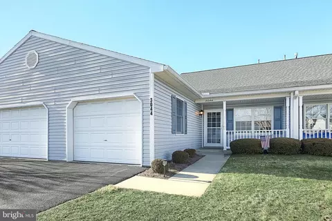 3044 Lakefield Rd, York, PA 17402