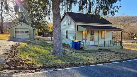 1535 Erney Rd, Dover, PA 17315