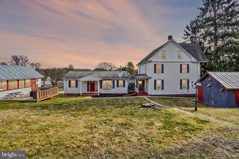 4 Spruce St, New Freedom, PA 17349