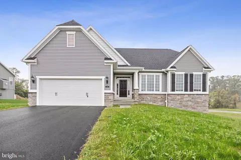 515 Log House Rd #119, Stewartstown, PA 17363