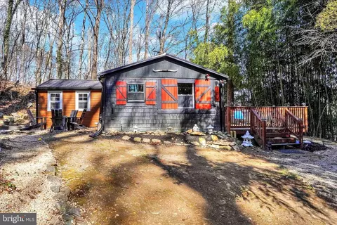 103 Ivy Hill Ln, Delta, PA 17314