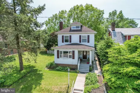 245 247 Baer Ave, Hanover, PA 17331