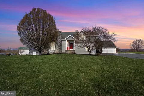 351 Thorley Rd, New Cumberland, PA 17070