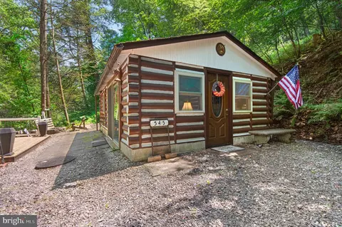 545 Falls Rd, Airville, PA 17302