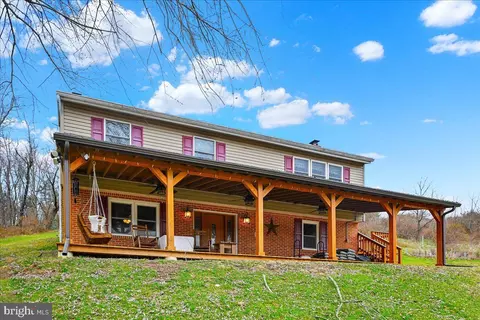 3940 Krebs Rd, Glen Rock, PA 17327