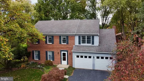 4135 Camberlay Dr, York, PA 17402