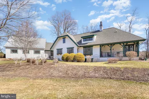 140 E Siddonsburg Rd, Dillsburg, PA 17019