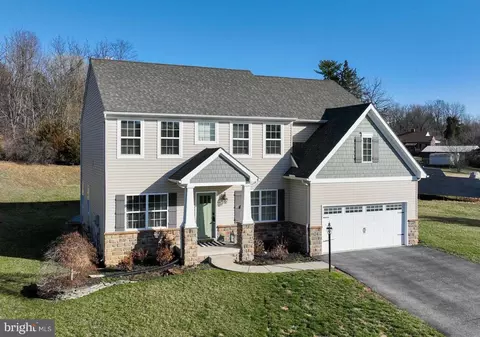 2655 Friends Cir, York, PA 17408