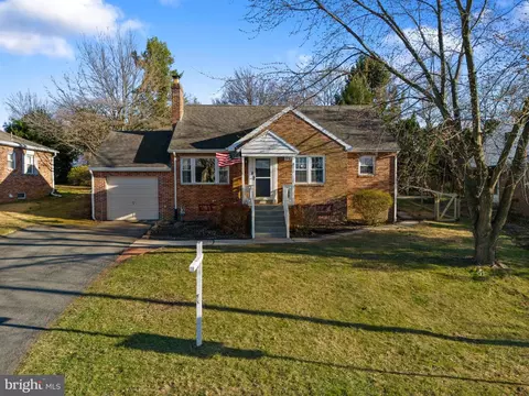 814 Rathton Rd, York, PA 17403